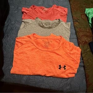 3 Under Armour Tech T-Shirt Men’s XL  Short sleeve Preowned Sporty Light weight